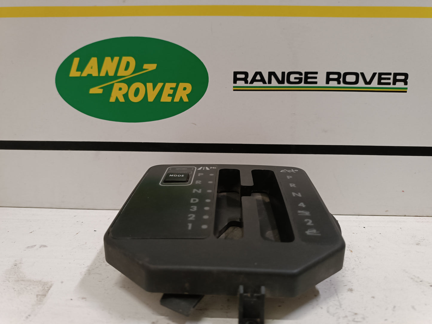 Cover Cornice Leva Cambio Range Rover P.38 Cod.3693984100