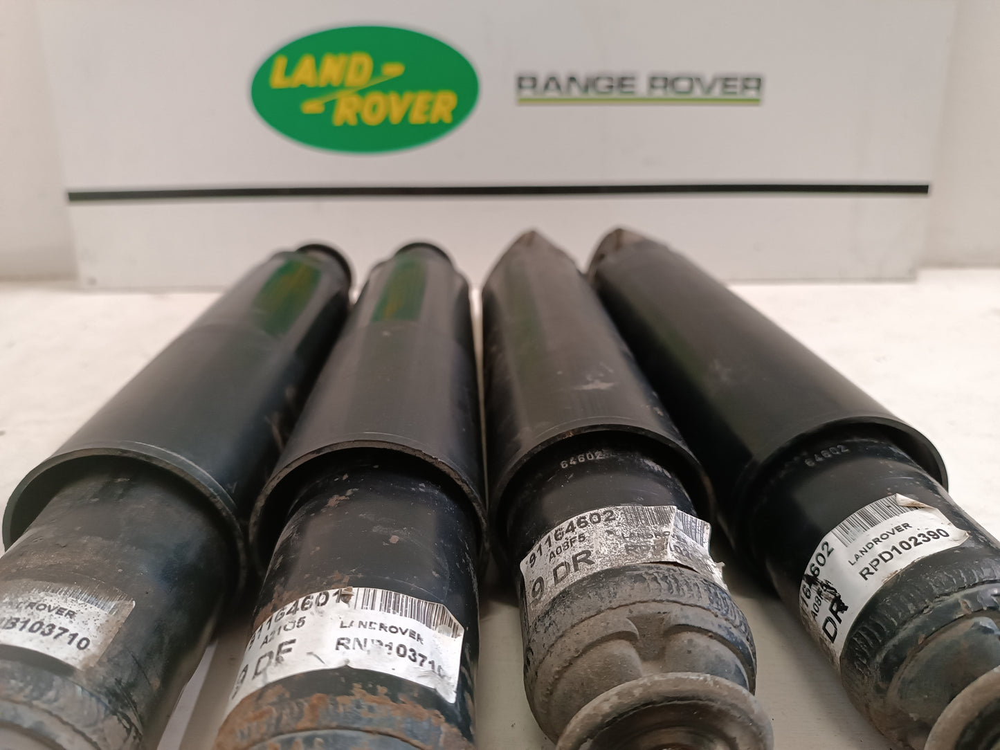 Kit Ammortizzatori Land Rover Defender Td5 Cod. RPD102390-RNB103710