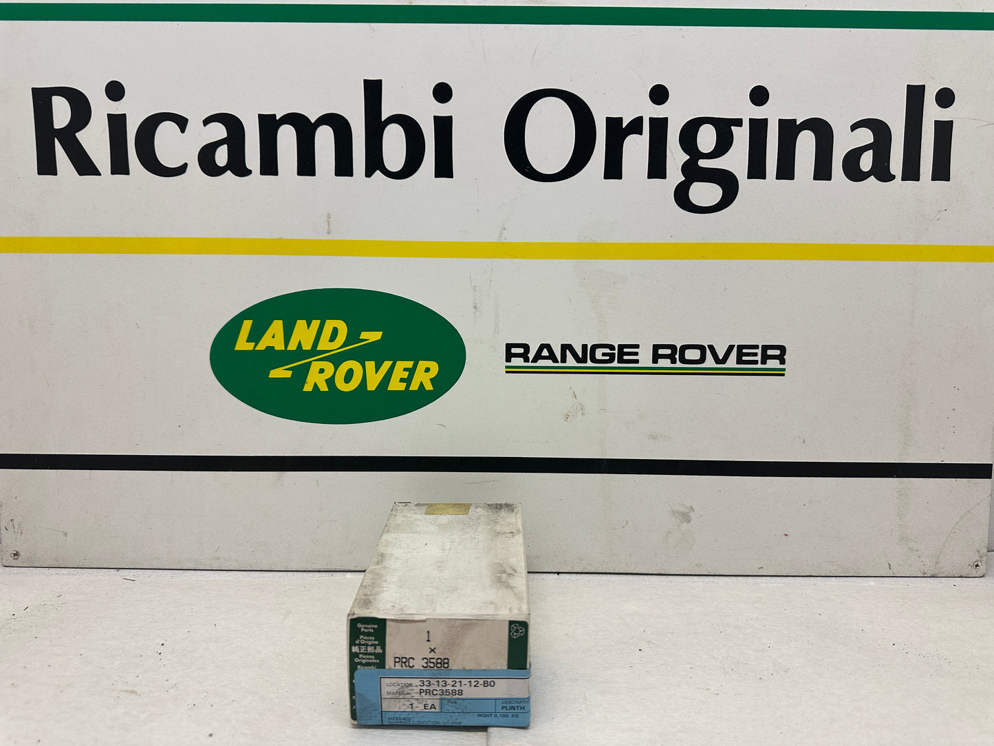 Supporto Luce Targa Land Rover Defender Cod. PRC3588