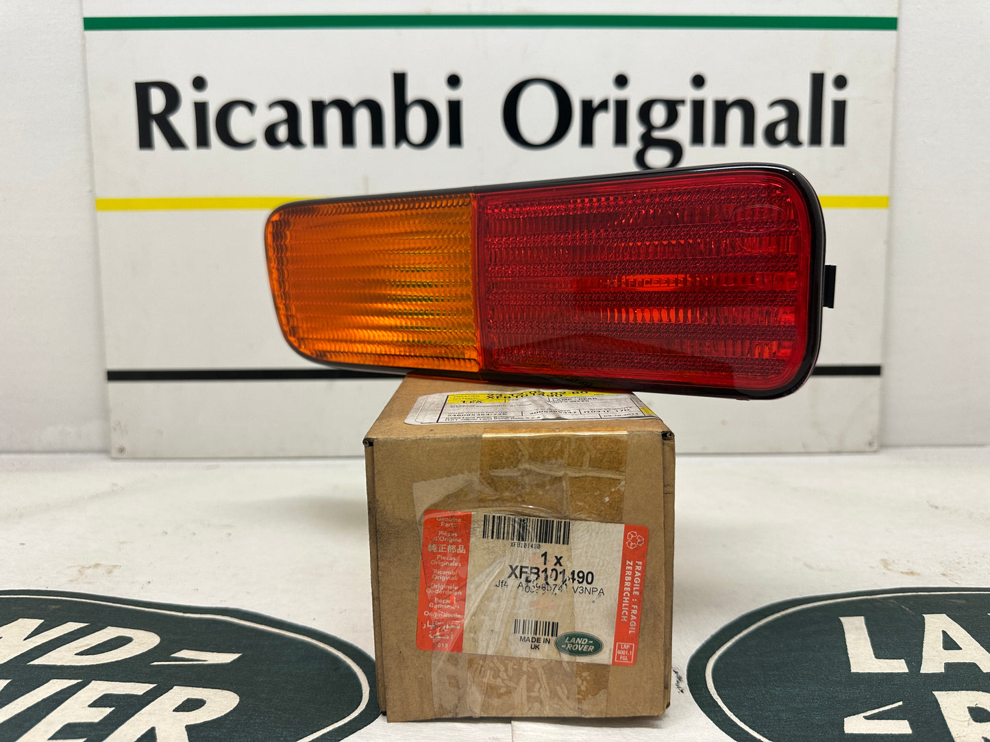 Stop Posteriore Sinistro Paraurti Land Rover Discovery 2 Cod. XFB101490